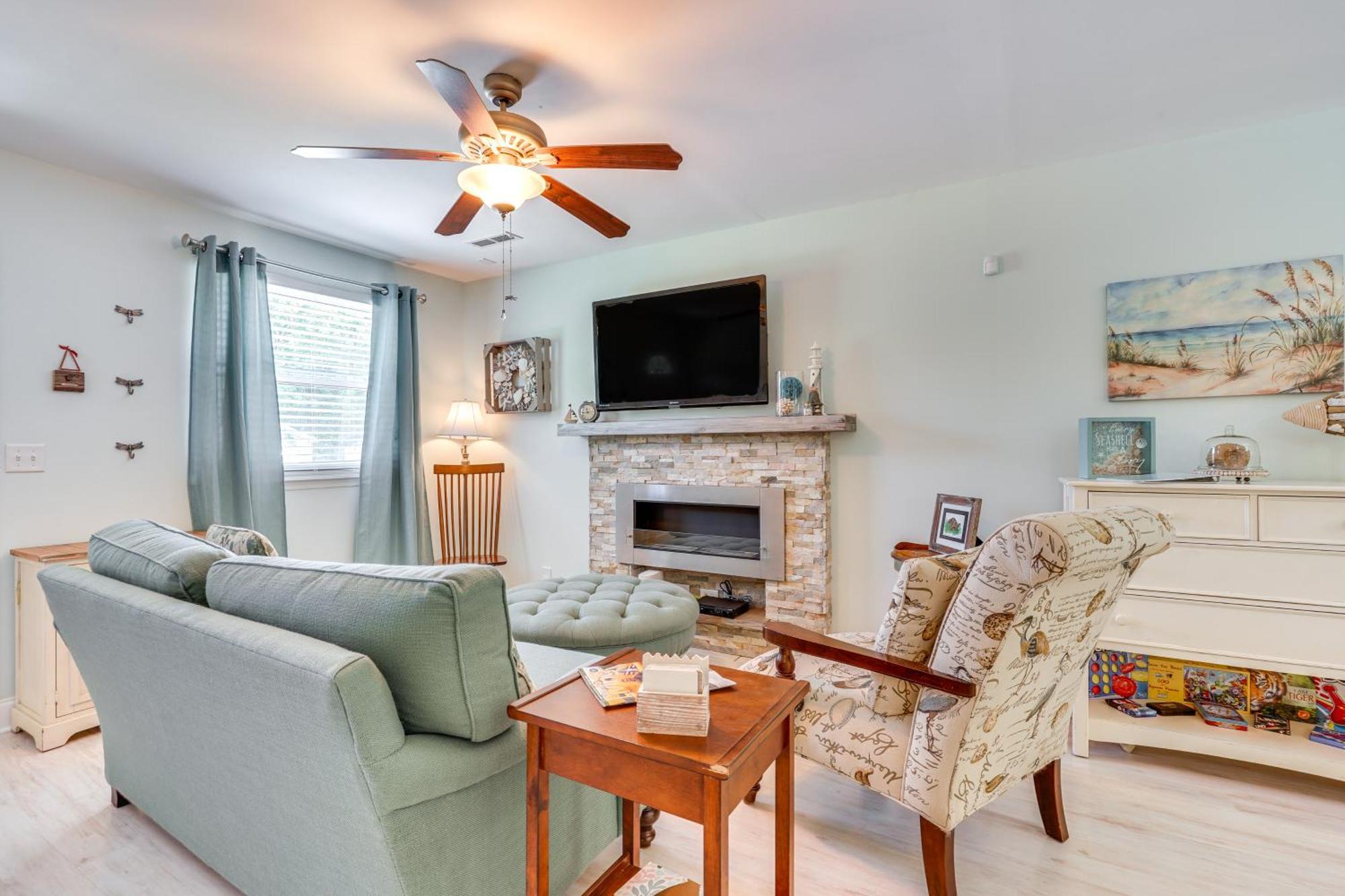 Cozy Goose Creek Escape With Patio And Grill Vila Exterior foto