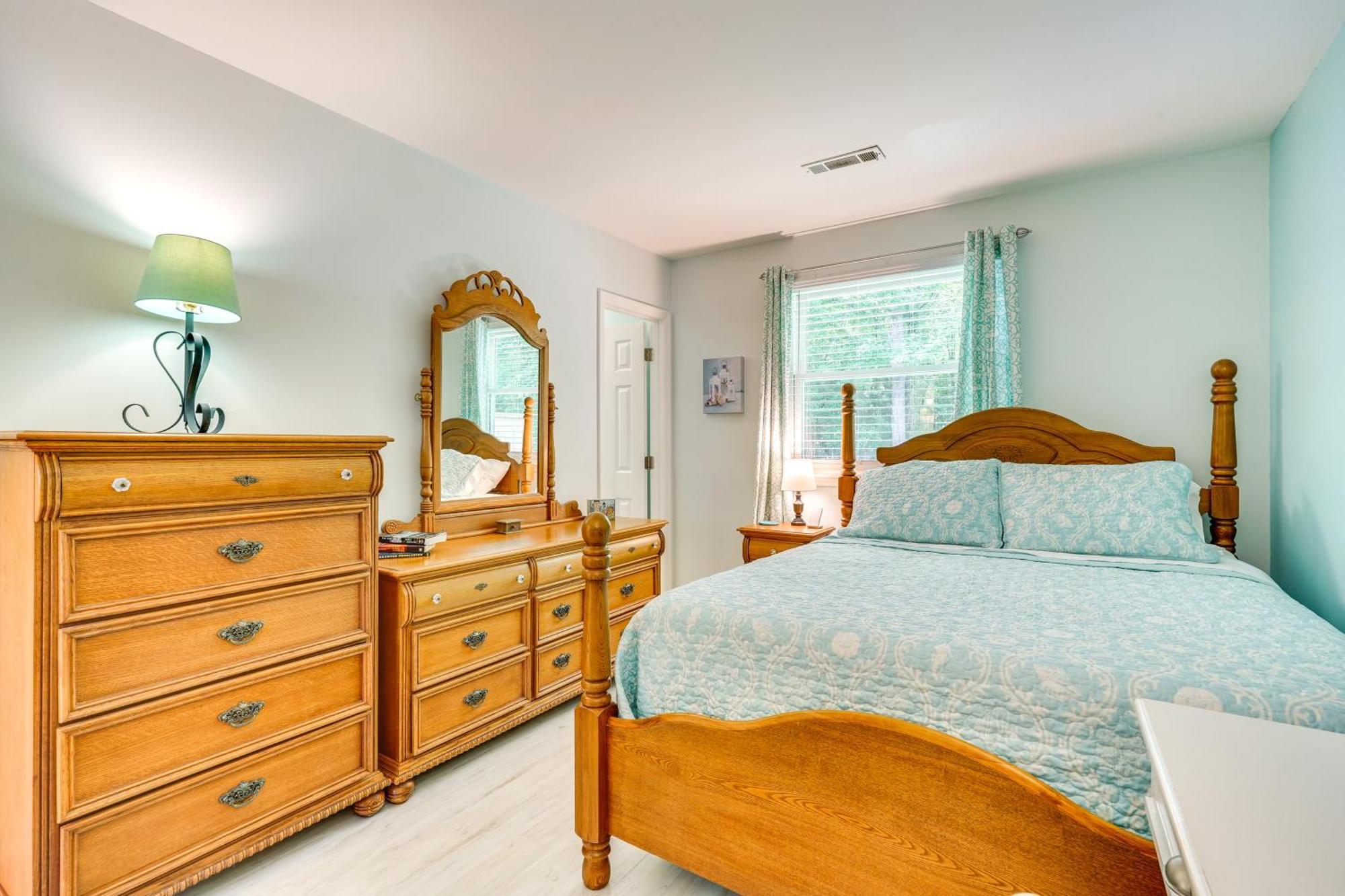 Cozy Goose Creek Escape With Patio And Grill Vila Exterior foto
